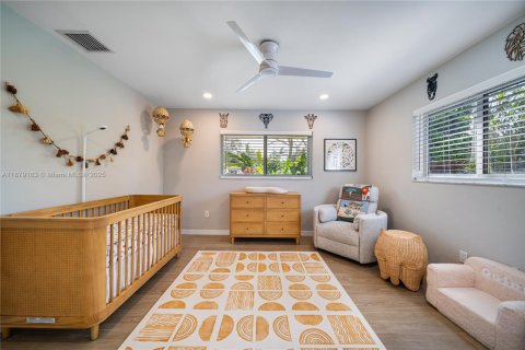 House in Miami Shores, Florida 3 bedrooms, 203.73 sq.m. № 1929338 - photo 11