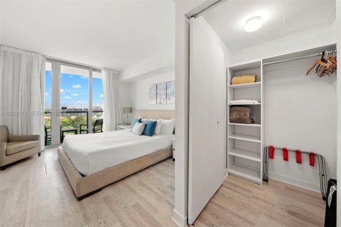 Купить кондоминиум в Халландейл-Бич, Флорида 2 спальни, 96.34м2, № 2066580 - фото 12