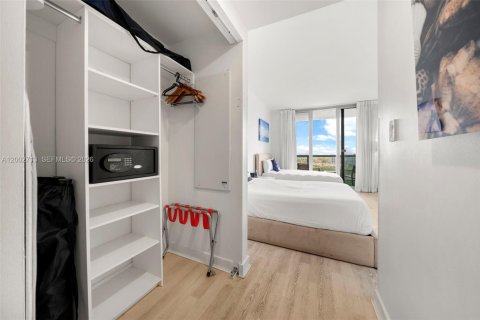 Купить кондоминиум в Халландейл-Бич, Флорида 2 спальни, 96.34м2, № 2066580 - фото 20