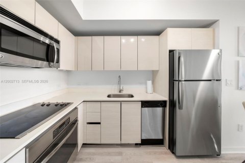 Купить кондоминиум в Халландейл-Бич, Флорида 2 спальни, 96.34м2, № 2066580 - фото 6