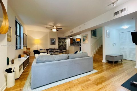 Condo in Coral Gables, Florida, 2 bedrooms  № 2082147