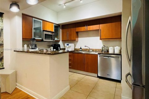 Condo in Coral Gables, Florida, 2 bedrooms  № 2082147 - photo 8
