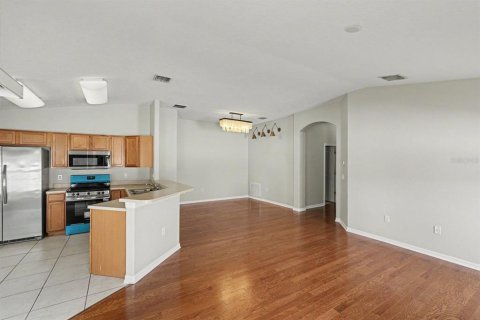 House in Mulberry, Florida 4 bedrooms, 164.07 sq.m. № 2220005 - photo 8