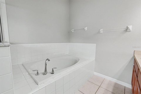 House in Mulberry, Florida 4 bedrooms, 164.07 sq.m. № 2220005 - photo 15