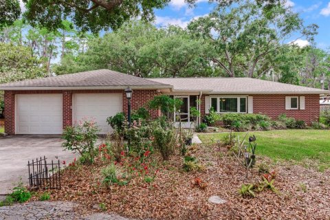 House in Odessa, Florida 3 bedrooms, 183.3 sq.m. № 1679519 - photo 1