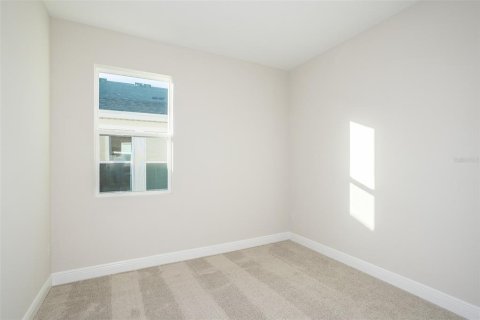 House in Dade City, Florida 4 bedrooms, 212.65 sq.m. № 2150180 - photo 17