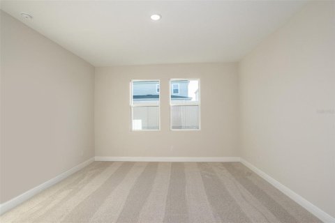 House in Dade City, Florida 4 bedrooms, 212.65 sq.m. № 2150180 - photo 4