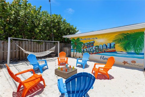 Villa ou maison à vendre à Wilton Manors, Floride: 3 chambres, 155.98 m2 № 2194132 - photo 21