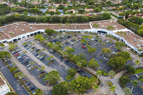 Propiedad comercial en venta en Coral Springs, Florida № 1944870 - foto 26