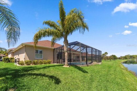 House in Palm Coast, Florida 4 bedrooms, 185.15 sq.m. № 1815701 - photo 7