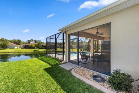 House in Palm Coast, Florida 4 bedrooms, 185.15 sq.m. № 1815701 - photo 5