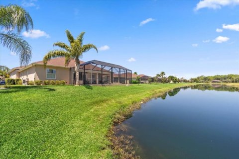 House in Palm Coast, Florida 4 bedrooms, 185.15 sq.m. № 1815701 - photo 8