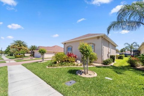 House in Palm Coast, Florida 4 bedrooms, 185.15 sq.m. № 1815701 - photo 4