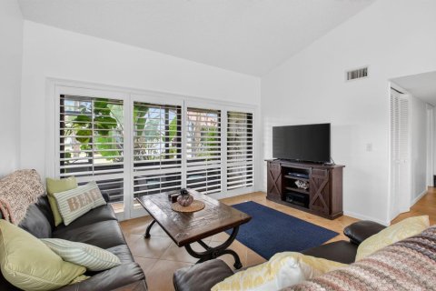 Купить кондоминиум в Бойнтон-Бич, Флорида 3 комнаты, 92.53м2, № 2190866 - фото 14