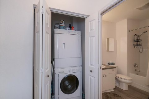Купить кондоминиум в Пунта-Горда, Флорида 5 комнат, 92.53м2, № 1590111 - фото 23