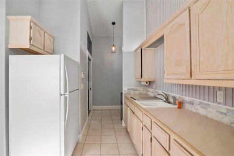 Casa en alquiler en Bradenton, Florida, 2 dormitorios, 92.9 m2 № 2103232 - foto 13