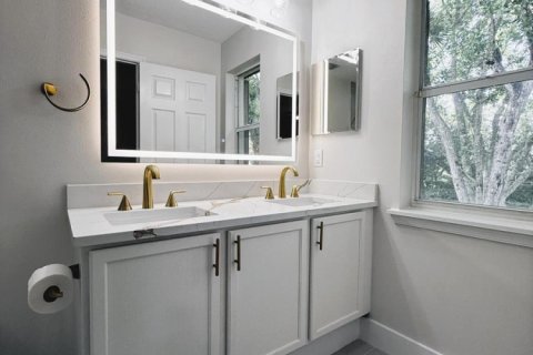 Townhouse in Boynton Beach, Florida 2 bedrooms, 139.54 sq.m. № 2259890 - photo 16