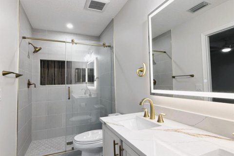 Townhouse in Boynton Beach, Florida 2 bedrooms, 139.54 sq.m. № 2259890 - photo 17