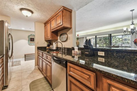 Condo in Palm Harbor, Florida, 2 bedrooms  № 1549436 - photo 6