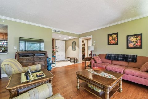 Condo in Palm Harbor, Florida, 2 bedrooms  № 1549436 - photo 12