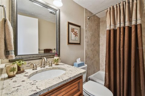Condo in Palm Harbor, Florida, 2 bedrooms  № 1549436 - photo 28