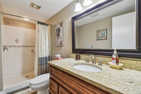 Condo in Palm Harbor, Florida, 2 bedrooms  № 1549436 - photo 20