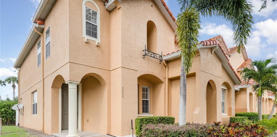 Townhouse in Kissimmee, Florida 3 bedrooms, 126.72 sq.m. № 1906945