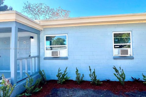 Appartement à louer à St. Lucie, Floride: 2 chambres, 111.48 m2 № 2386906 - photo 4