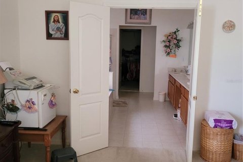 Купить виллу или дом в Уэсли-Чепел, Флорида 4 комнаты, 259.01м2, № 1525093 - фото 15