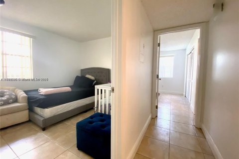 Condo in Pompano Beach, Florida, 2 bedrooms  № 1774251 - photo 7