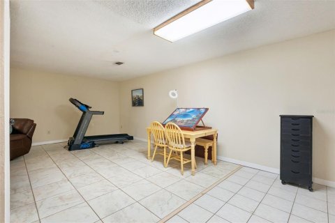House in Apopka, Florida 3 bedrooms, 213.68 sq.m. № 2225806 - photo 6