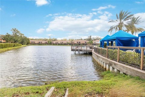 Townhouse in Kissimmee, Florida 4 bedrooms, 172.05 sq.m. № 1559669 - photo 26