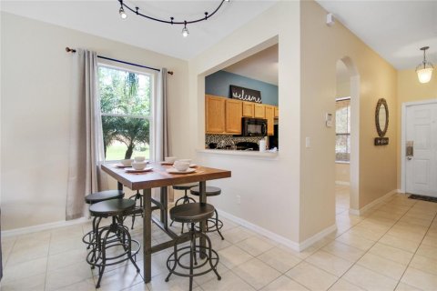 Townhouse in Kissimmee, Florida 4 bedrooms, 172.05 sq.m. № 1559669 - photo 2