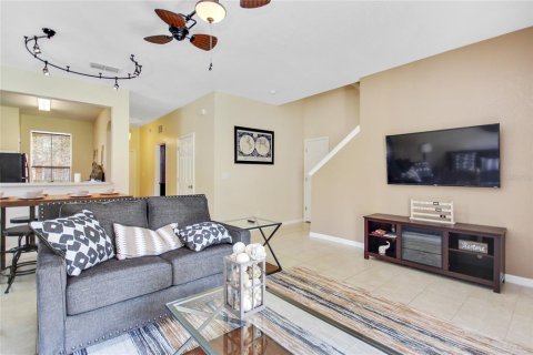 Townhouse in Kissimmee, Florida 4 bedrooms, 172.05 sq.m. № 1559669 - photo 7