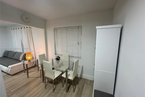 Купить кондоминиум в Норт-Майами-Бич, Флорида 1 спальня, 59.83м2, № 2036146 - фото 5