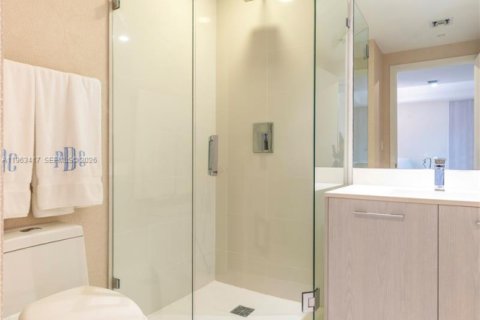 Condominio en alquiler en Miami, Florida, 1 dormitorio, 79.06 m2 № 2025305 - foto 23
