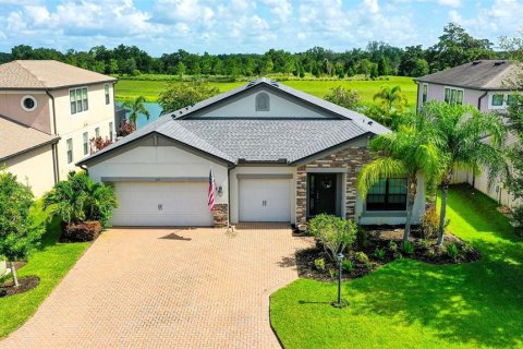 House in Bradenton, Florida 4 bedrooms, 216.46 sq.m. № 1917084 - photo 1