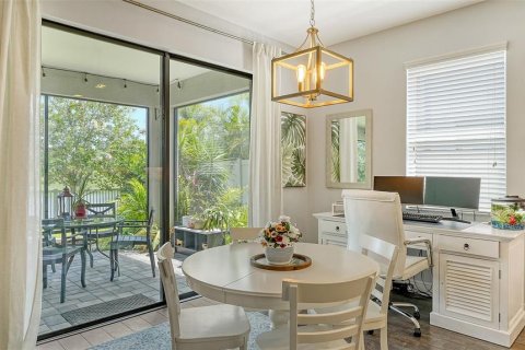 House in Bradenton, Florida 4 bedrooms, 216.46 sq.m. № 1917084 - photo 11