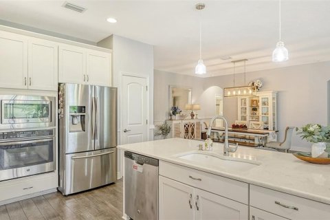 House in Bradenton, Florida 4 bedrooms, 216.46 sq.m. № 1917084 - photo 9