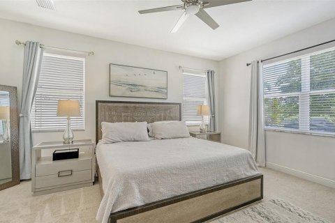 House in Bradenton, Florida 4 bedrooms, 216.46 sq.m. № 1917084 - photo 16