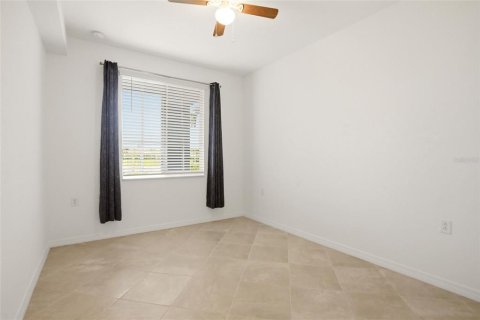 Condo in Punta Gorda, Florida, 2 bedrooms  № 2213449 - photo 25