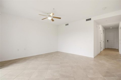 Condo in Punta Gorda, Florida, 2 bedrooms  № 2213449 - photo 7