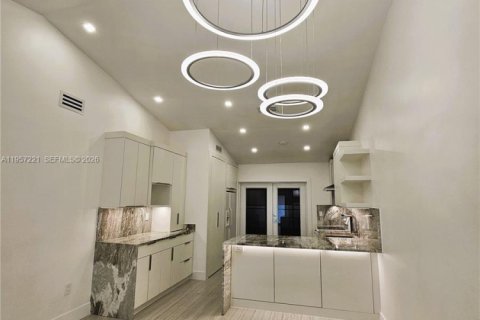 Adosado en alquiler en Hialeah, Florida, 2 dormitorios, 94.76 m2 № 2011233 - foto 6