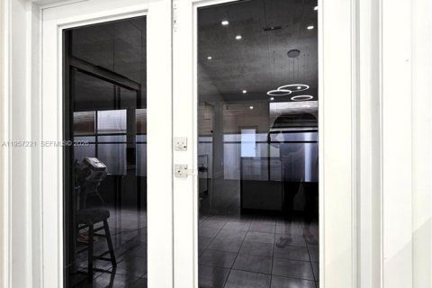 Adosado en alquiler en Hialeah, Florida, 2 dormitorios, 94.76 m2 № 2011233 - foto 17