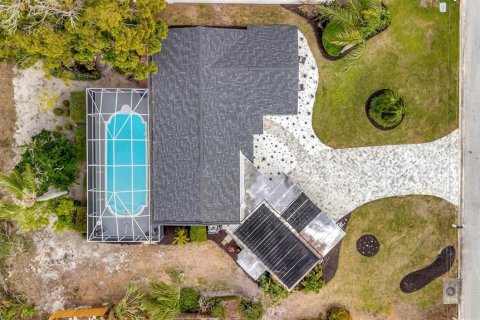 House in Sarasota, Florida 3 bedrooms, 145.11 sq.m. № 1895168 - photo 4