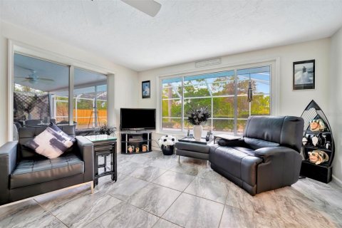 House in Sarasota, Florida 3 bedrooms, 145.11 sq.m. № 1895168 - photo 18