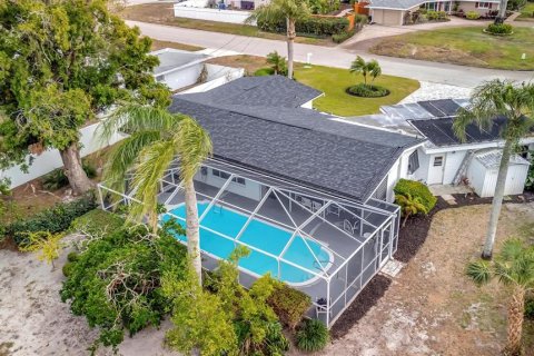 House in Sarasota, Florida 3 bedrooms, 145.11 sq.m. № 1895168 - photo 7