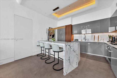 Condominio en venta en Miami, Florida, 4 dormitorios, 203.92 m2 № 1976459 - foto 10