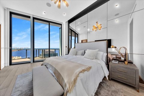 Condominio en venta en Miami, Florida, 4 dormitorios, 203.92 m2 № 1976459 - foto 22