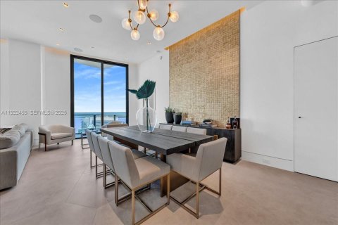 Condominio en venta en Miami, Florida, 4 dormitorios, 203.92 m2 № 1976459 - foto 9
